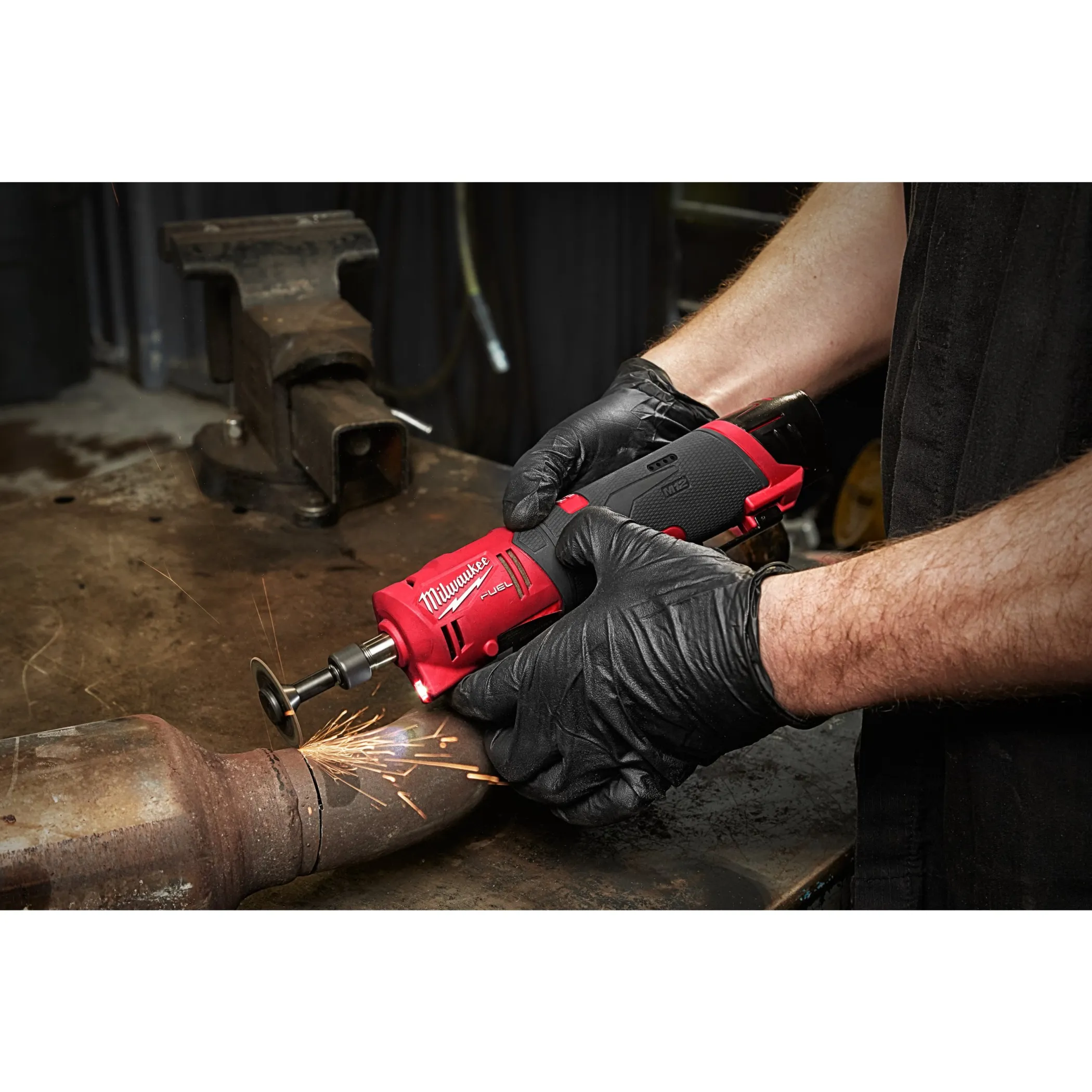 Аккумуляторная цанговая прямая шлифовальная машина Milwaukee M12 FDGS-422B FUEL  (Арт. 4933471436)