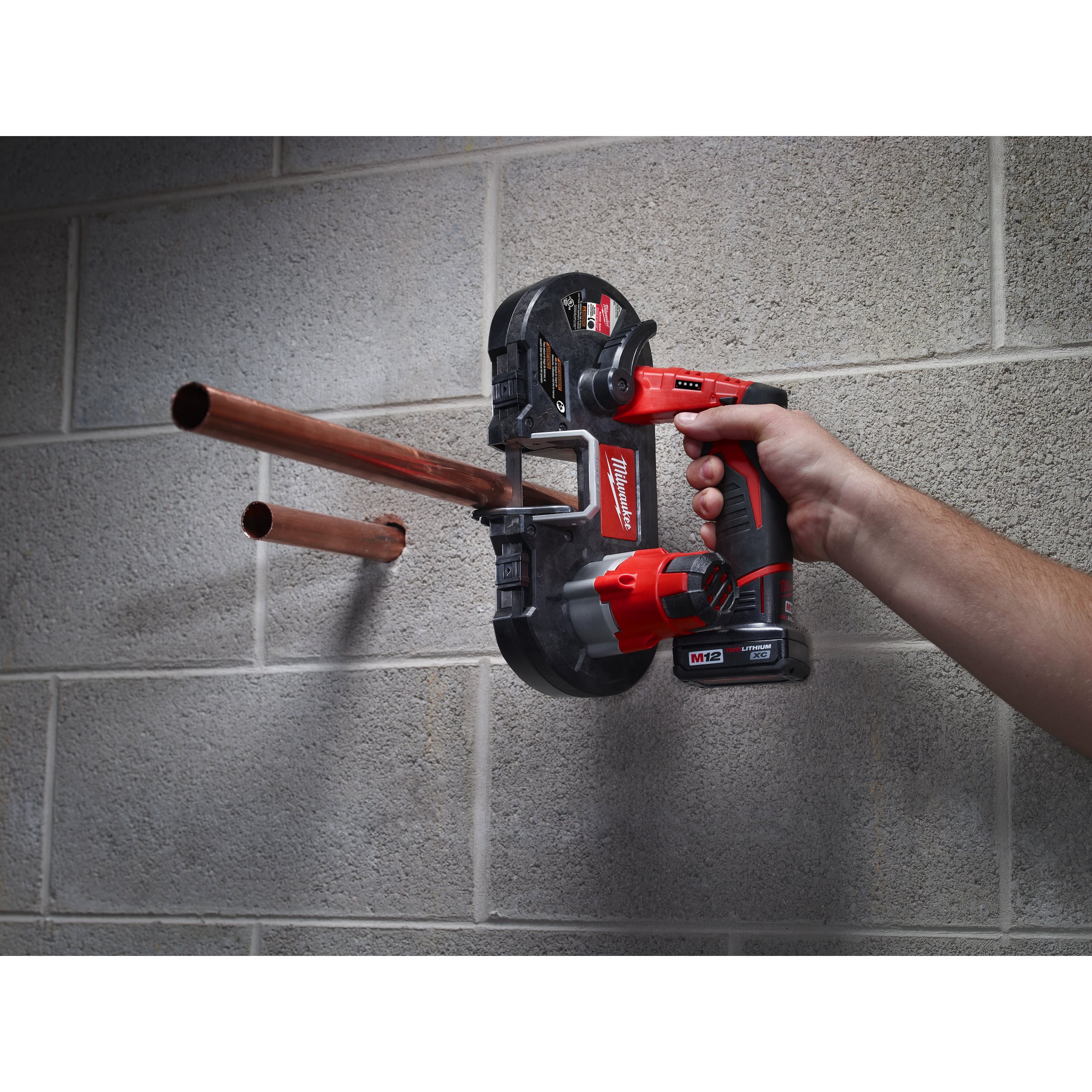 Аккумуляторная ленточная пила Milwaukee M12 BS-0  (Арт. 4933431310)