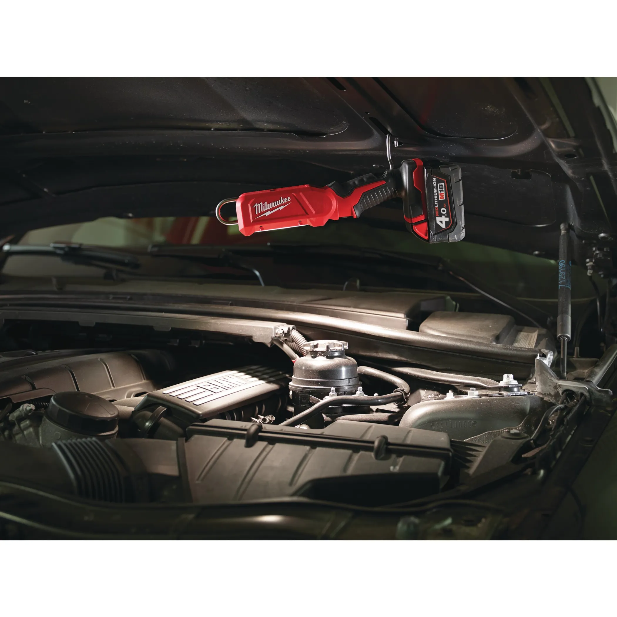 Аккумуляторный светодиодный фонарь Milwaukee M18 IL-0  (Арт. 4932430564)