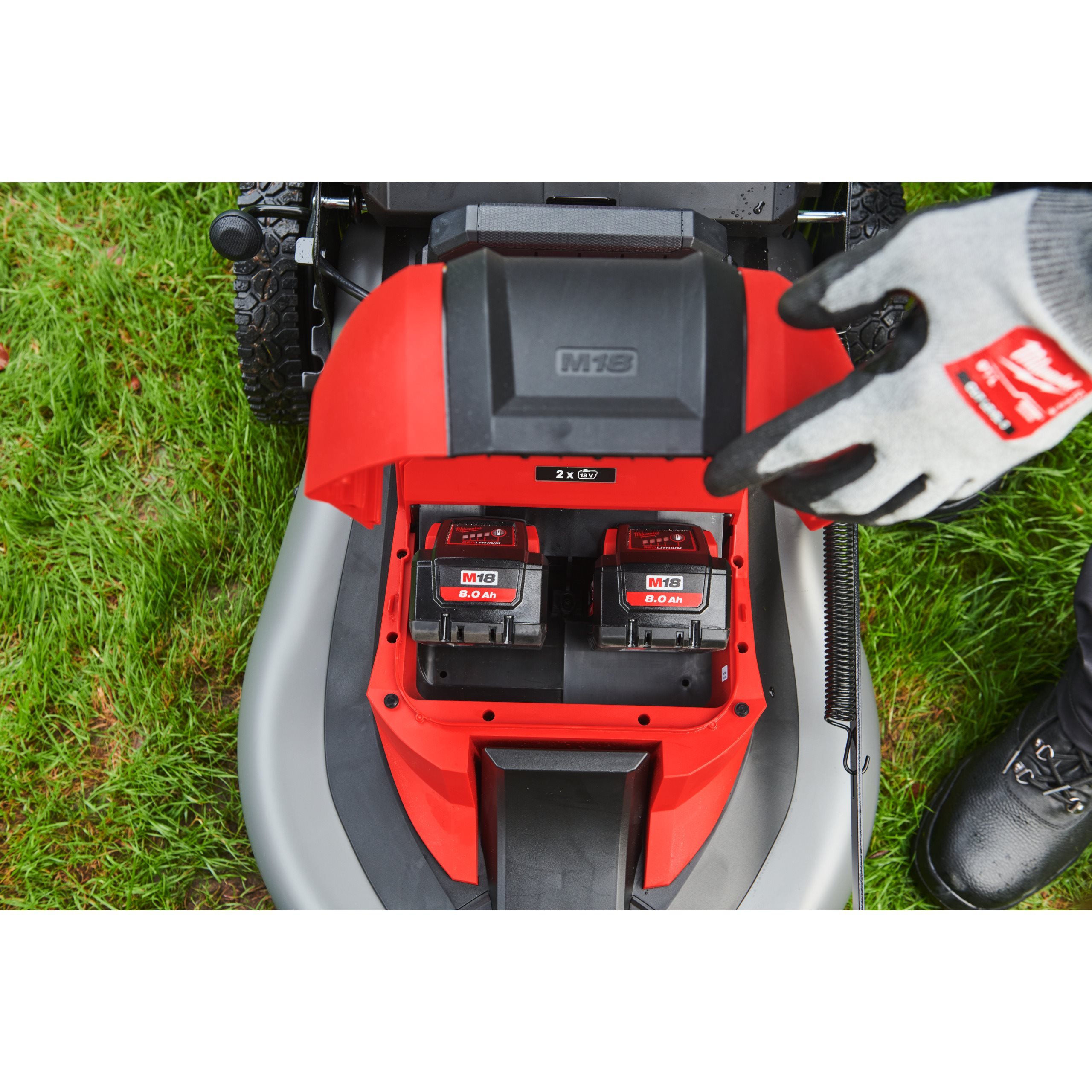 Аккумуляторная самоходная газонокосилка Milwaukee M18 F2LM46-0 FUEL (Арт. 4933492010)