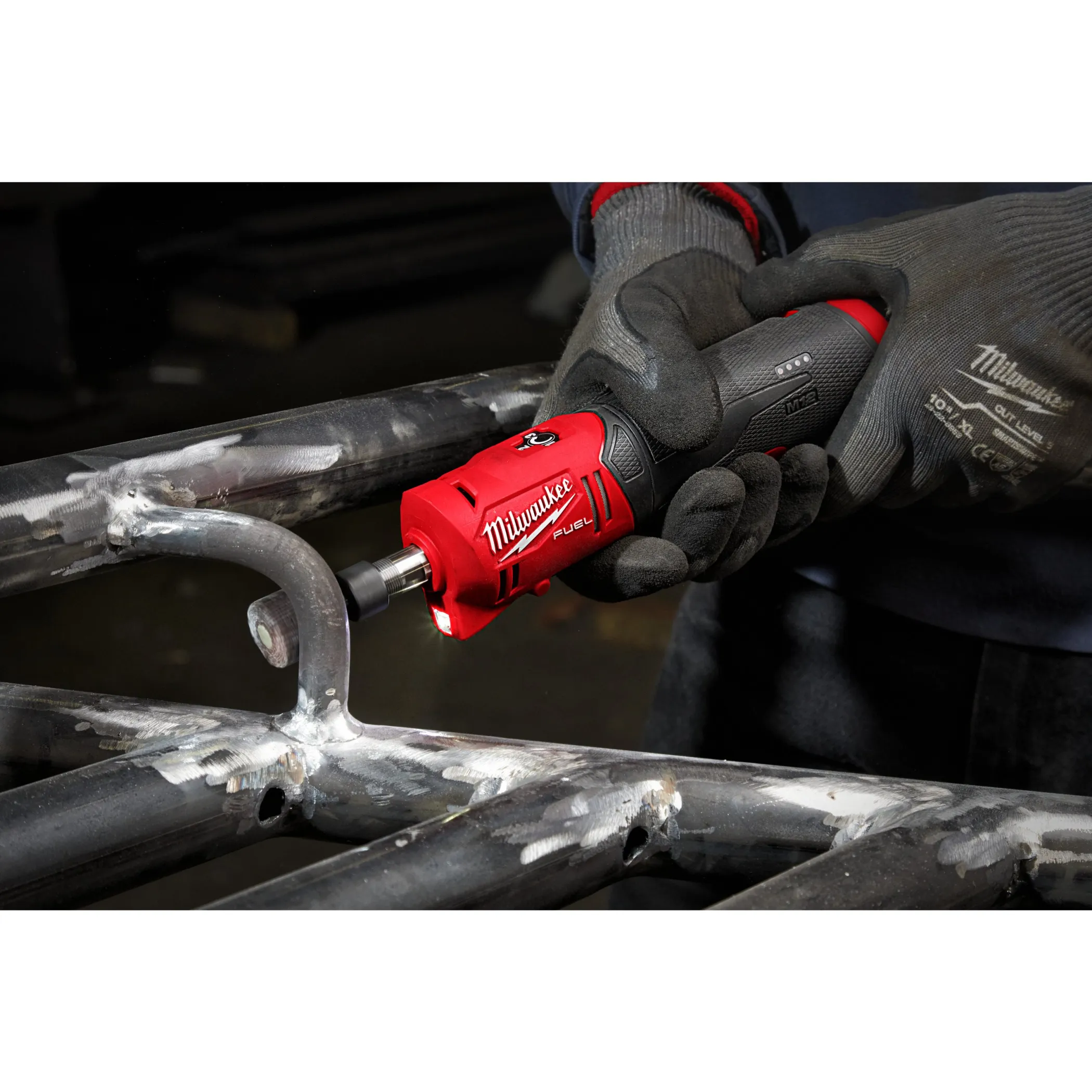 Аккумуляторная цанговая прямая шлифовальная машина Milwaukee M12 FDGS-422B FUEL  (Арт. 4933471436)