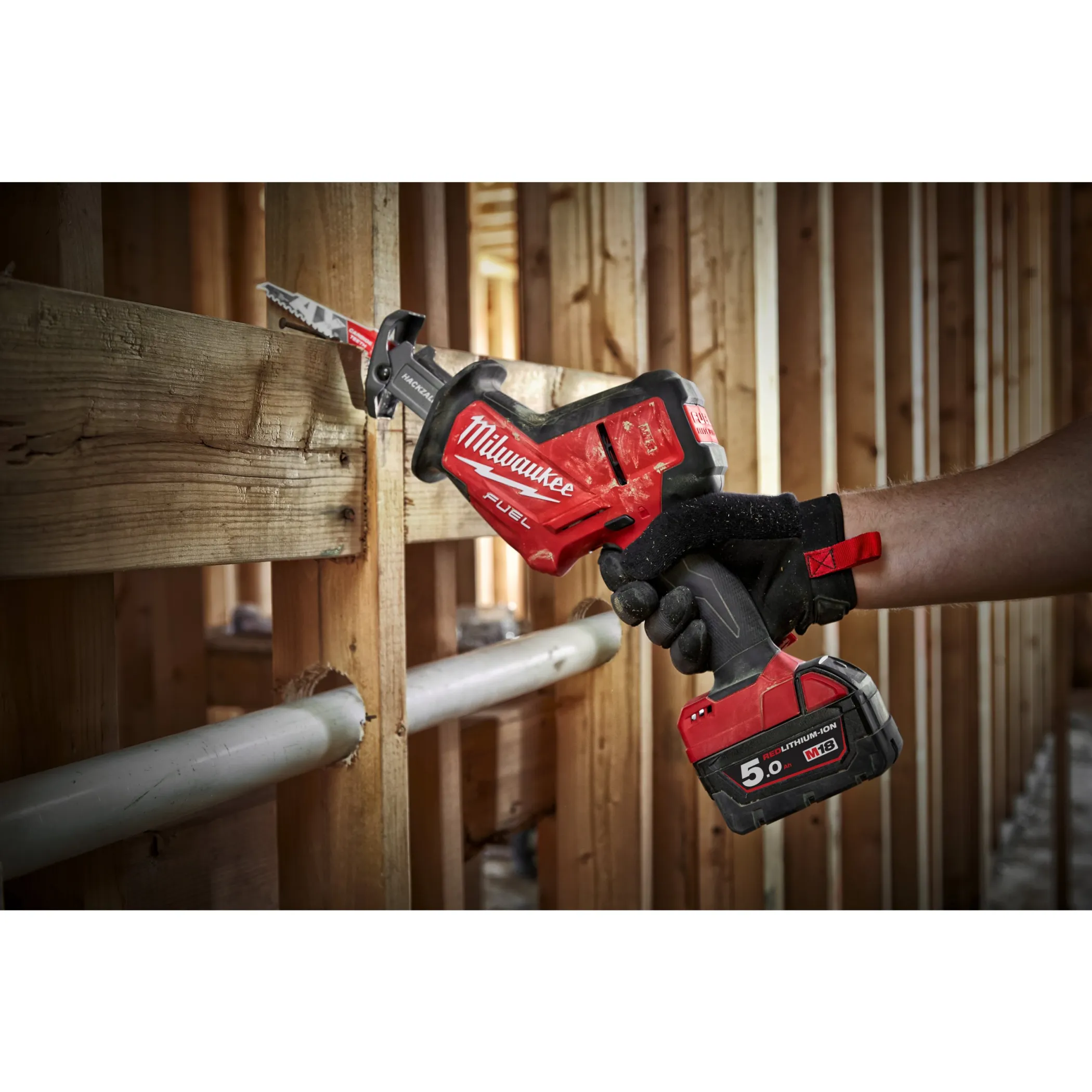 Аккумуляторная компактная сабельная пила Milwaukee M18 FHZ-502X FUEL HACKZALL  (Арт. 4933459885)