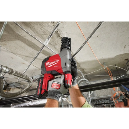 Аккумуляторный SDS-Plus перфоратор с системой пылеудаления Milwaukee M18 FHAFOH16-0 ONE-KEY FUEL (Арт. 4933493531)