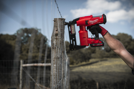 Аккумуляторный степлер Milwaukee M18 FFUS-0C FUEL (Арт. 4933479834)