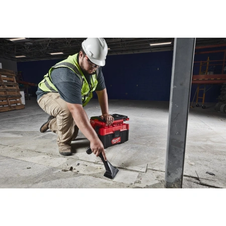 Аккумуляторный пылесос для воды и сухого мусора Milwaukee M18 FPOVCL-0 FUEL PACKOUT  (Арт. 4933478187)