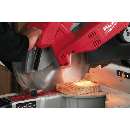 Торцовочная пила Milwaukee MS 304 DB  (Арт. 4933471052)