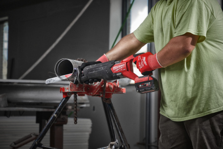Аккумуляторная сабельная пила Milwaukee M18 FSZ-0 FUEL SAWZALL  (Арт. 4933498063)
