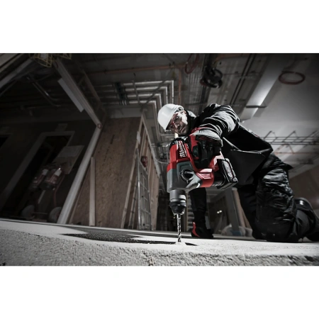 Аккумуляторный компактный 2-х режимный SDS-Plus перфоратор Milwaukee M12 CH-602X FUEL  (Арт. 4933451510)