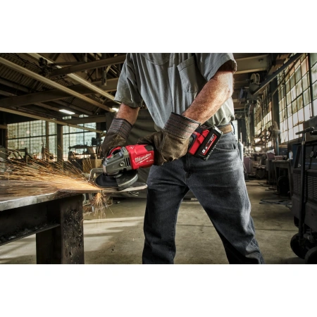 Аккумуляторная углошлифовальная машина (УШМ, Болгарка) Milwaukee M18 FHSAG125 XB-552X FUEL 125мм   (Арт. 4933471079)