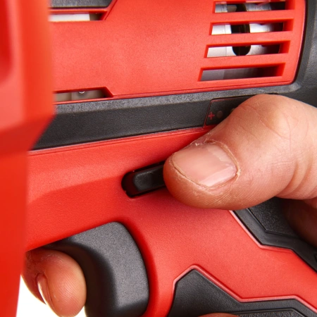 Аккумуляторная прочистная машина Milwaukee M12 BDC8-0C  (Арт. 4933451632)