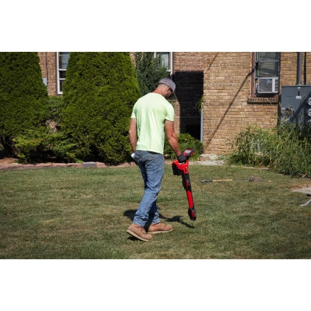Аккумуляторный локатор Milwaukee M12 PL-201C  (Арт. 4933478615)