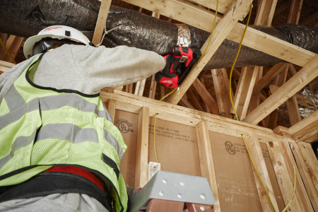 Аккумуляторный субкомпактный степлер для кабеля Milwaukee M12 BCST-0 (Арт. 4933480488)