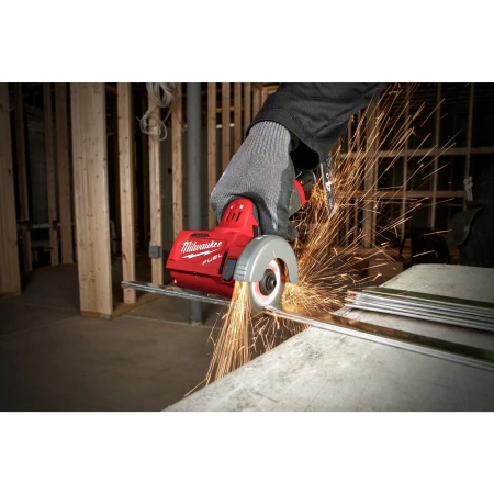 Субкомпактная многофункциональная отрезная машина Milwaukee M12 FCOT-422X FUEL  (Арт. 4933464619)