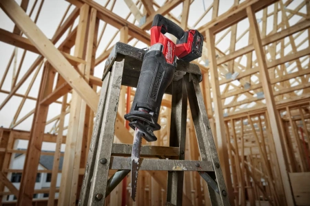 Аккумуляторная сабельная пила Milwaukee M18 ONEFSZ-0 FUEL ONE-KEY SAWZALL  (Арт. 4933499161)