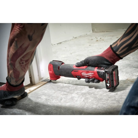 Аккумуляторный многофункциональный инструмент Milwaukee M12 FMT-422X FUEL  (Арт. 4933472239)
