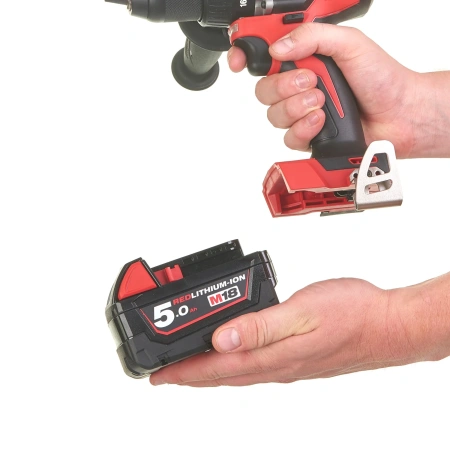 Аккумуляторная ударная дрель-шуруповерт Milwaukee M18 BLPD2-502X  (Арт. 4933464517)