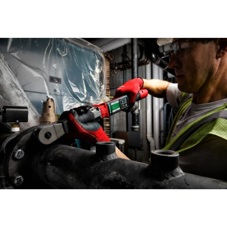 Аккумуляторный электронный динамометрический ключ Milwaukee M12 ONEFTR12-201C FUEL 1/2'' (Арт. 4933464970)