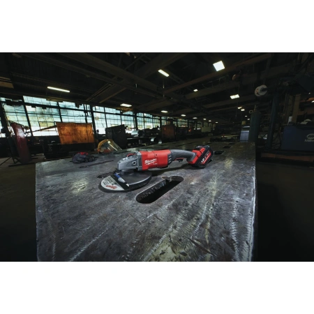 Аккумуляторная углошлифовальная машина (УШМ, Болгарка) Milwaukee M18 FLAG230 XPDB-121C FUEL 230мм  (Арт. 4933464115)