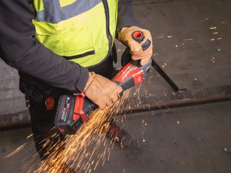 Аккумуляторная углошлифовальная машина (УШМ, Болгарка) Milwaukee M18 FHSAGO125 VXPDB2-802X FUEL ONE-KEY 125мм (Арт. 4933493420)
