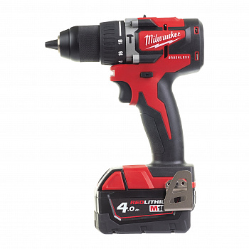 Аккумуляторная ударная дрель-шуруповерт Milwaukee M18 CBLPD-402C  (Арт. 4933464537)