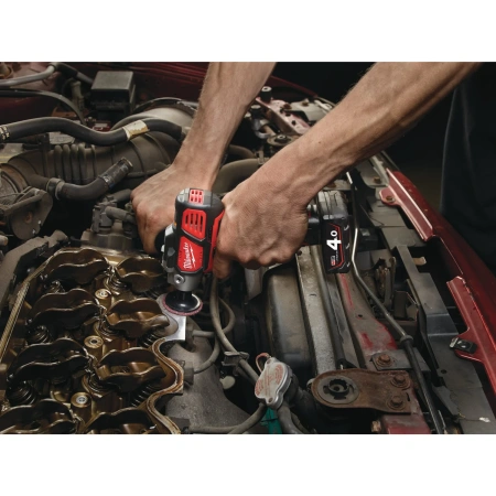Полировальная машина Milwaukee М12 BPS-421X  (Арт. 4933447799)