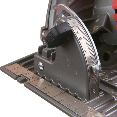 Аккумуляторная циркулярная пила по дереву Milwaukee M18 FCS66-0 FUEL  (Арт. 4933464725)