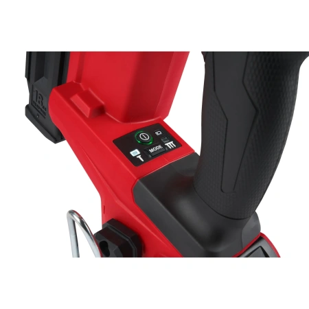 Аккумуляторный гвоздезабиватель(нейлер) с прямым магазином Milwaukee M18 FN18GS-202X FUEL  (Арт. 4933471407)
