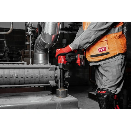 Аккумуляторный среднемоментный ударный гайковерт с фиксацией пином Milwaukee M18 FMTIW2P12-502X FUEL (1/2'')  (Арт. 4933478453)