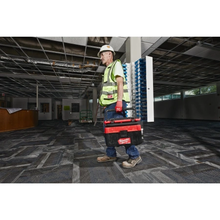 Аккумуляторный пылесос для воды и сухого мусора Milwaukee M18 FPOVCL-0 FUEL PACKOUT  (Арт. 4933478187)