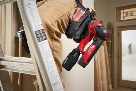 Аккумуляторная эксцентриковая шлифовальная машина Milwaukee M12 FSDR75-0B FUEL (Арт. 4933498232)