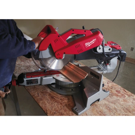 Торцовочная пила Milwaukee MS 304 DB  (Арт. 4933471052)