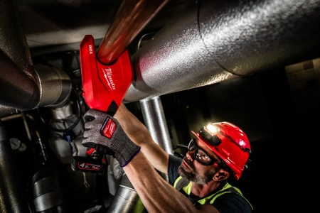 Аккумуляторный труборез для труб из нержавеющей стали и меди Milwaukee M12 PCSS54-402C (Арт. 4933498605)