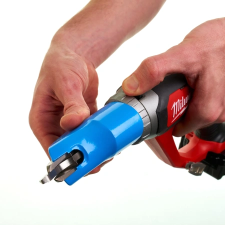 Аккумуляторные ножницы по металлу Milwaukee M18 BMS20-0  (Арт. 4933447935)