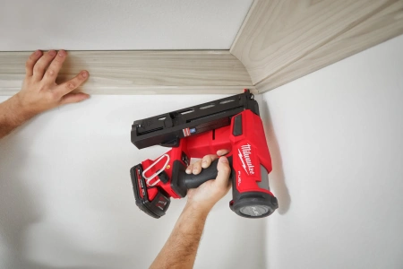 Аккумуляторный гвоздезабиватель(нейлер) с наклонным магазином Milwaukee M18 FN16GA-0 FUEL (Арт. 4933499154)