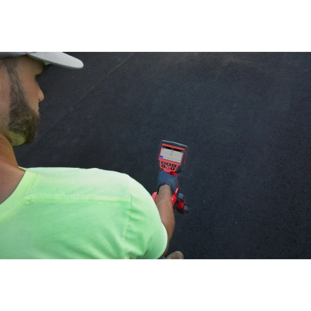 Аккумуляторный локатор Milwaukee M12 PL-201C  (Арт. 4933478615)