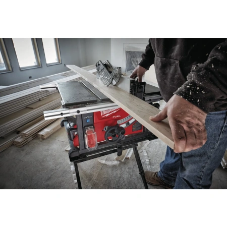 Аккумуляторная настольная пила Milwaukee M18 FTS210-121B FUEL ONE-KEY  (Арт. 4933464225)