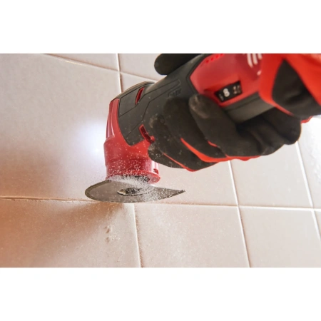 Аккумуляторный многофункциональный инструмент Milwaukee M12 FMT-422X FUEL  (Арт. 4933472239)