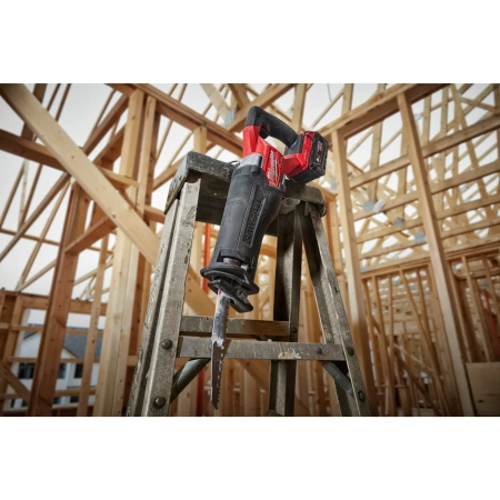 Аккумуляторная сабельная пила Milwaukee M18 ONEFSZ-502X FUEL ONE-KEY SAWZALL  (Арт. 4933478294)
