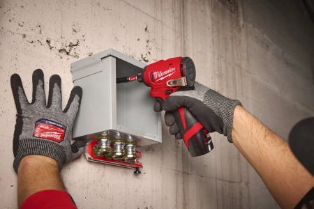 Аккумуляторный субкомпактный импульсный винтоверт Milwaukee M12 BLIDRC-202C (замена для 4933441960) (Арт. 4933499690)