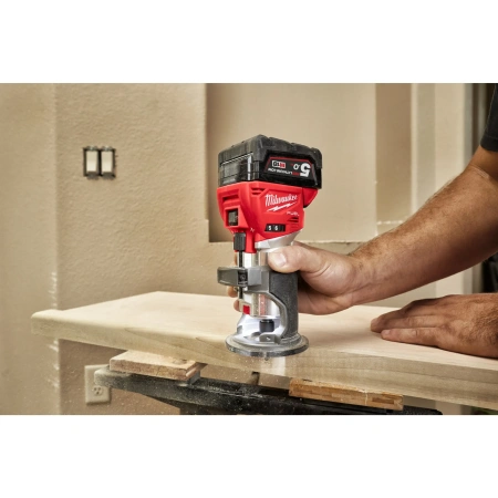 Аккумуляторный фрезер Milwaukee M18 FTR-0X FUEL  (Арт. 4933471604)