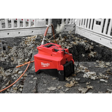 Аккумуляторный вспомогательный гидравлический насос Milwaukee M18 HUP700-121 (Li-Ion12Ач)  (Арт. 4933471813)