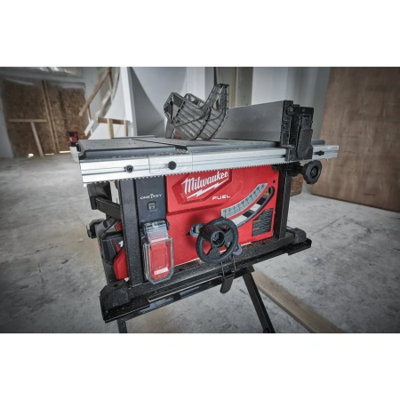 Аккумуляторная настольная пила Milwaukee M18 FTS210-121B FUEL ONE-KEY  (Арт. 4933464225)