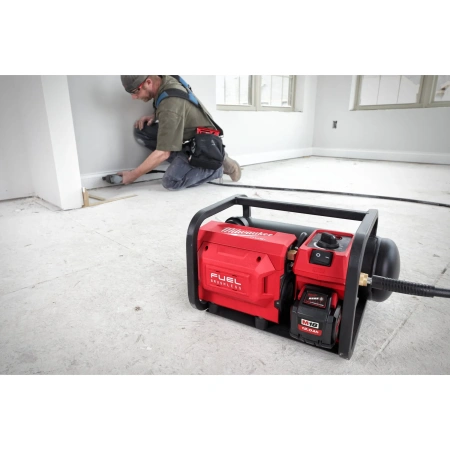 Аккумуляторный компрессор Milwaukee M18 FAC-0 FUEL  (Арт. 4933472166)