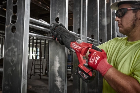 Аккумуляторная сабельная пила Milwaukee M18 ONEFSZ-0 FUEL ONE-KEY SAWZALL  (Арт. 4933499161)
