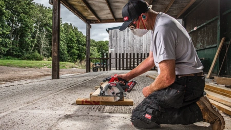 Аккумуляторная циркулярная пила по дереву Milwaukee M18 FCS552-0 FUEL (замена для 4933446223) (Арт. 4933493587)