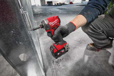 Аккумуляторный импульсный винтоверт Milwaukee M18 FID3-0 FUEL (Арт. 4933498061)