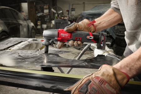 Аккумуляторные ножницы по металлу Milwaukee M12 FNB16-0X FUEL (Арт. 4933479618)