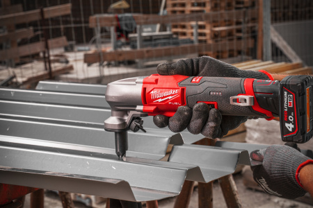 Аккумуляторные ножницы по металлу Milwaukee M12 FNB16-0X FUEL (Арт. 4933479618)