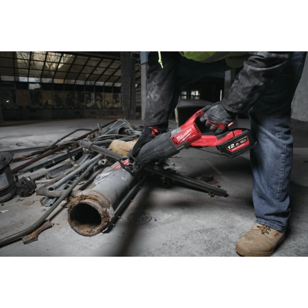 Аккумуляторная сабельная пила Milwaukee M18 FSX-121C FUEL SUPER SAWZALL  (Арт. 4933464484)