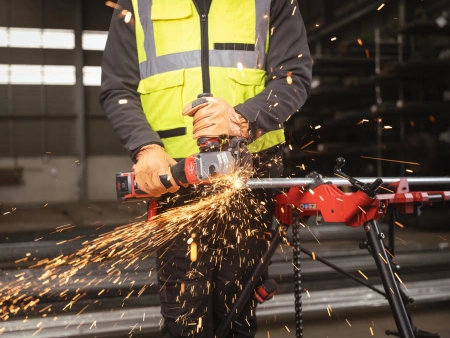 Аккумуляторная углошлифовальная машина (УШМ, Болгарка) Milwaukee M18 FHSAGO125 VXPDB2-802X FUEL ONE-KEY 125мм (Арт. 4933493420)
